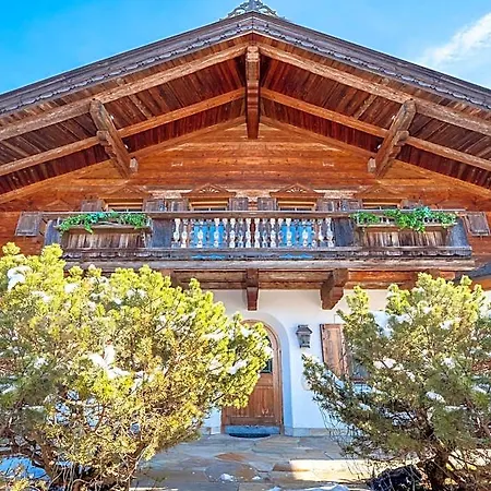 Exclusive Tyrolean Near Lifts Hotel Sankt Johann in Tirol