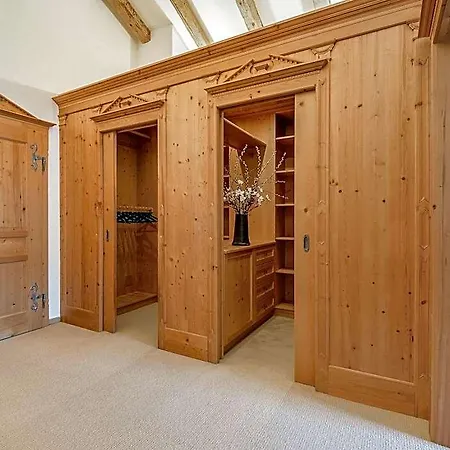 Exclusive Tyrolean Near Lifts 4* Sankt Johann in Tirol
