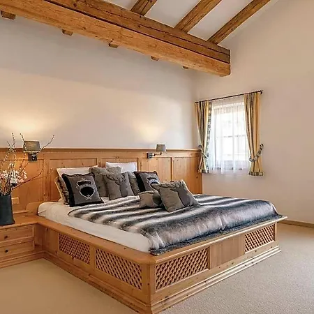 Exclusive Tyrolean Near Lifts 4* Sankt Johann in Tirol