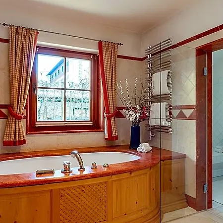 Exclusive Tyrolean Near Lifts Sankt Johann in Tirol