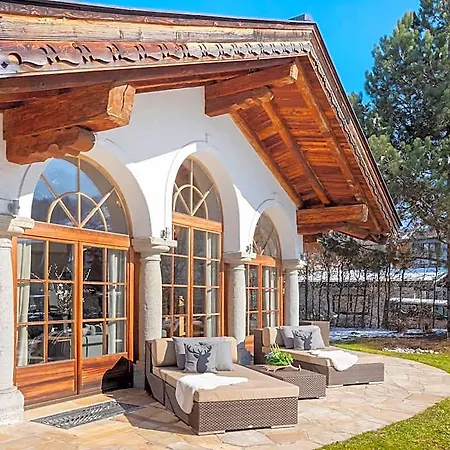 Exclusive Tyrolean Near Lifts 4*